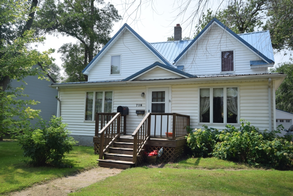 718 3rd Ave E – Sisseton,SD
