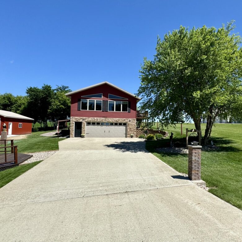 Roy Lake – 438152 Northside Dr. – Lake City, SD