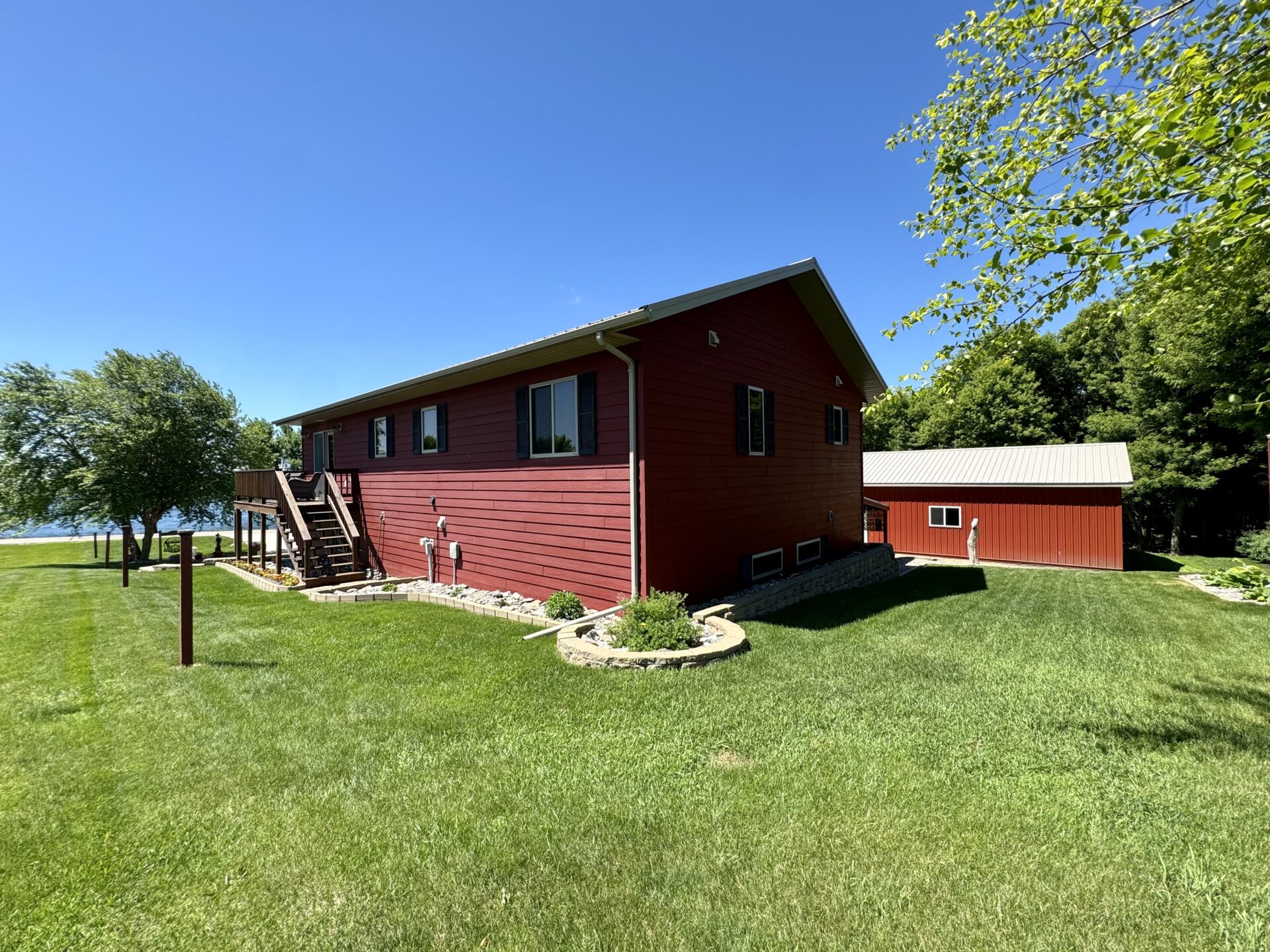 Roy Lake – 438152 Northside Dr. – Lake City, SD