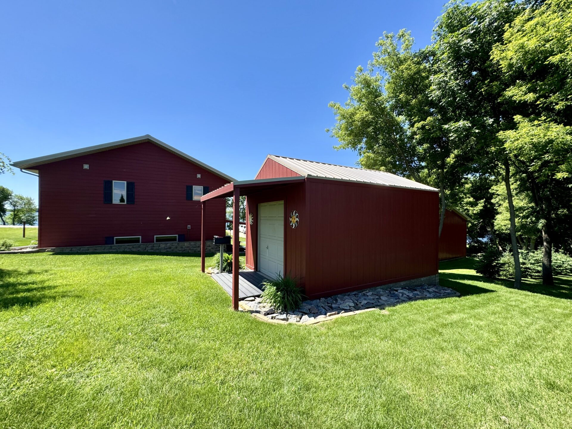Roy Lake – 438152 Northside Dr. – Lake City, SD