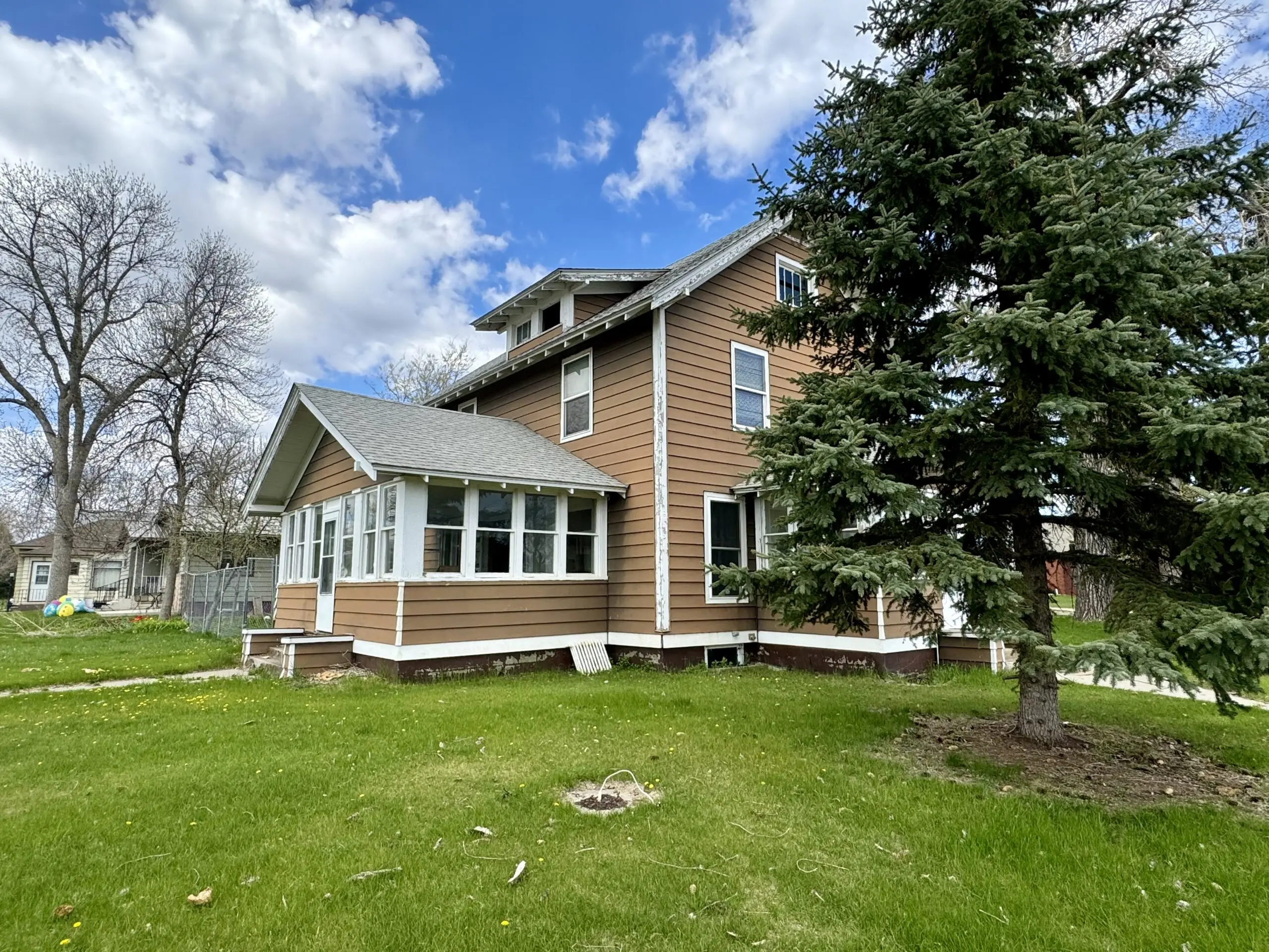 802 7th St. – Britton, SD