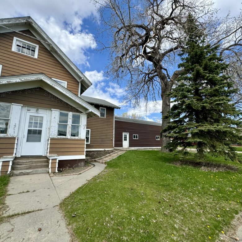 802 7th St. – Britton, SD