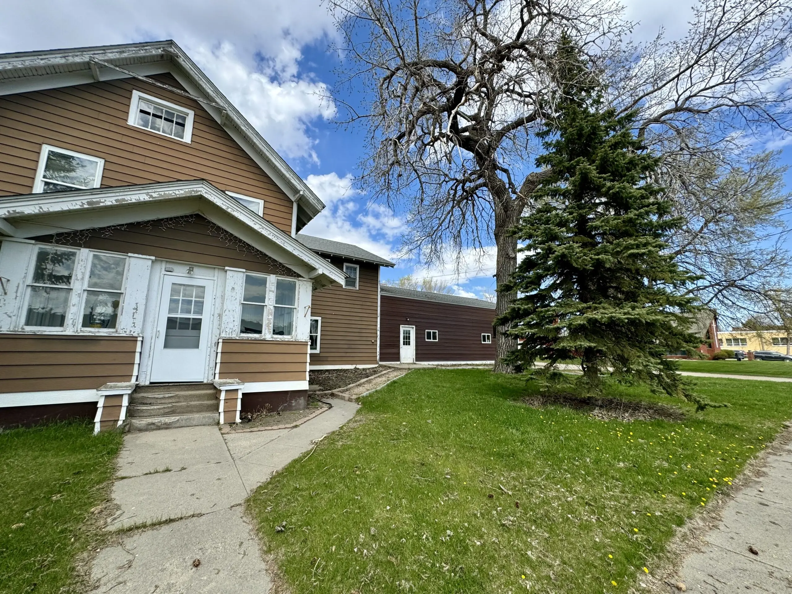 802 7th St. – Britton, SD