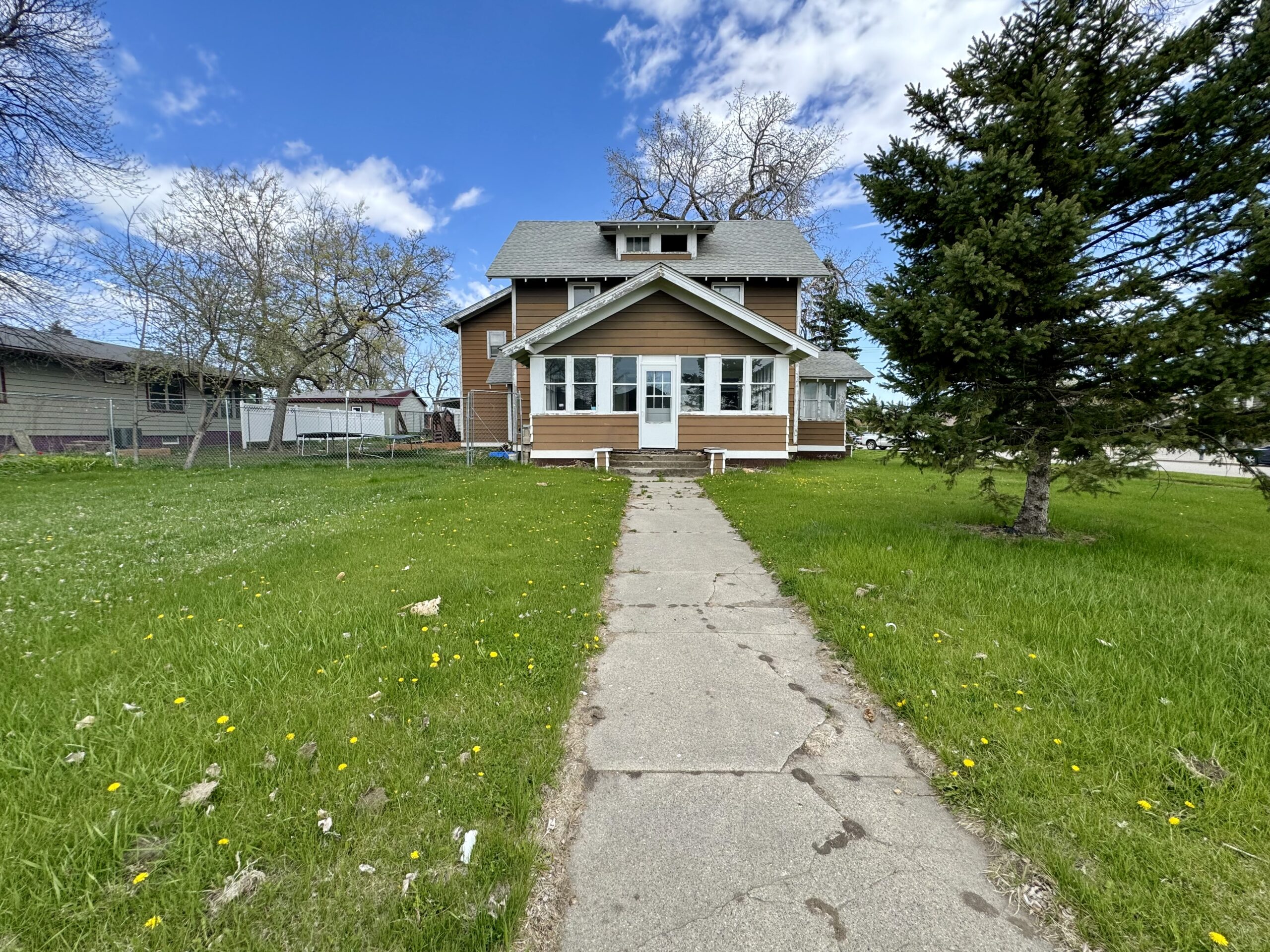 802 7th St. – Britton, SD