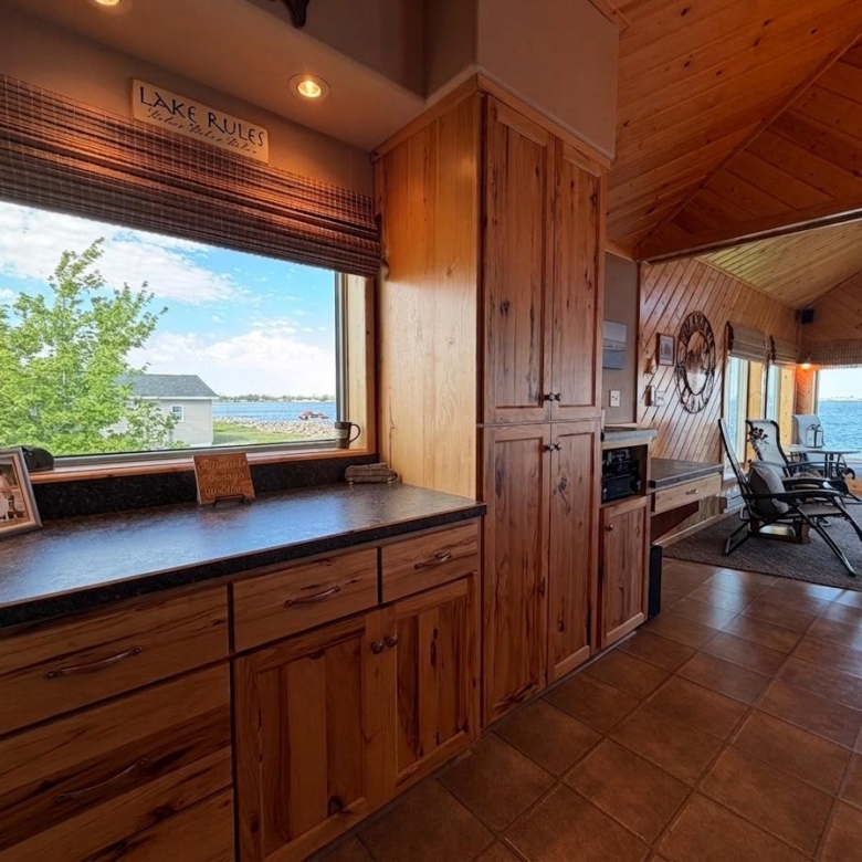 Blue Dog Lake – 1100 E Lakeshore Drive – Waubay, SD