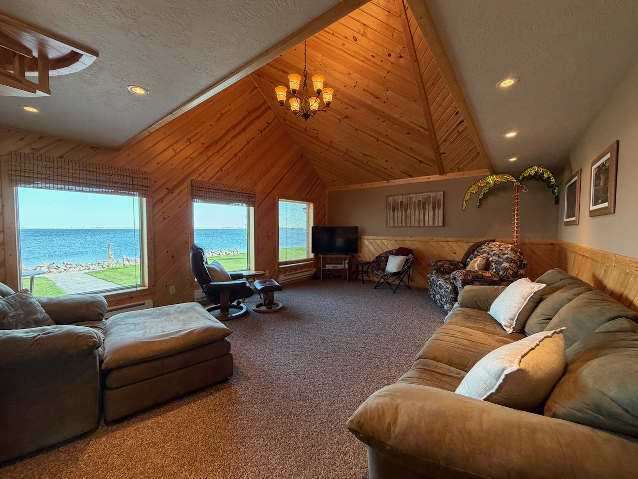 Blue Dog Lake – 1100 E Lakeshore Drive – Waubay, SD