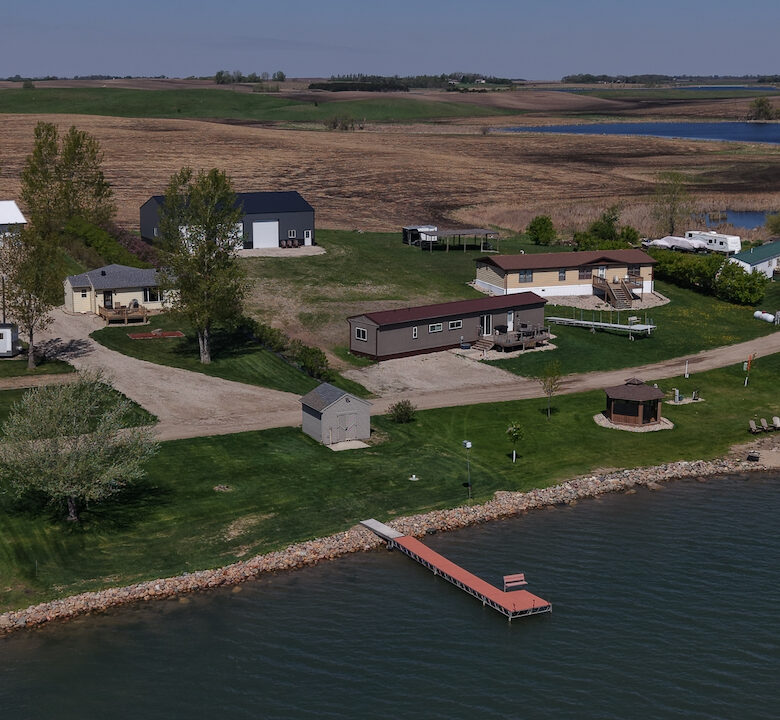 Waubay Lake – 7042 436th Ave