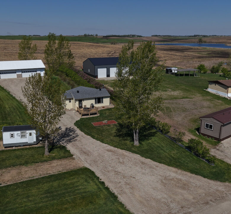 Waubay Lake – 7042 436th Ave