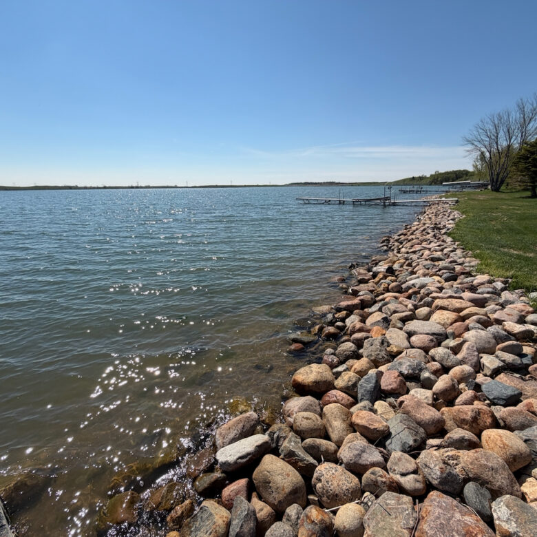 Waubay Lake – 7042 436th Ave