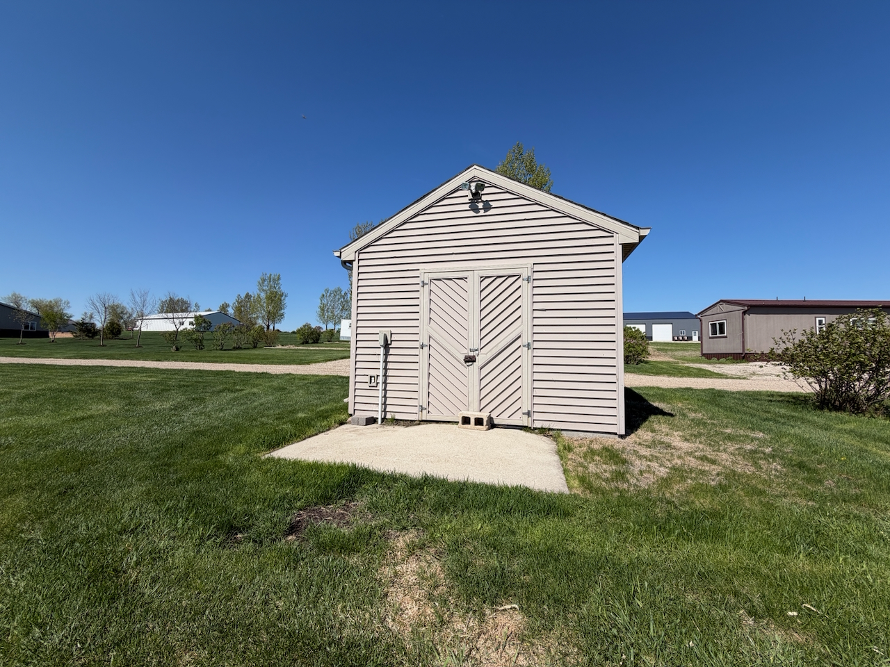 Waubay Lake – 7042 436th Ave