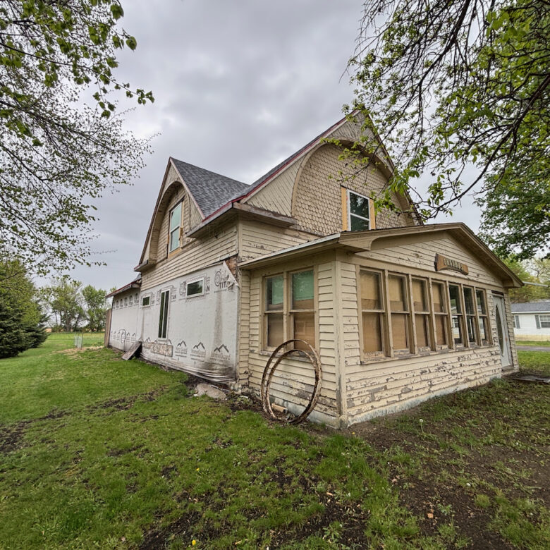 412 Elm Street – Langford, SD