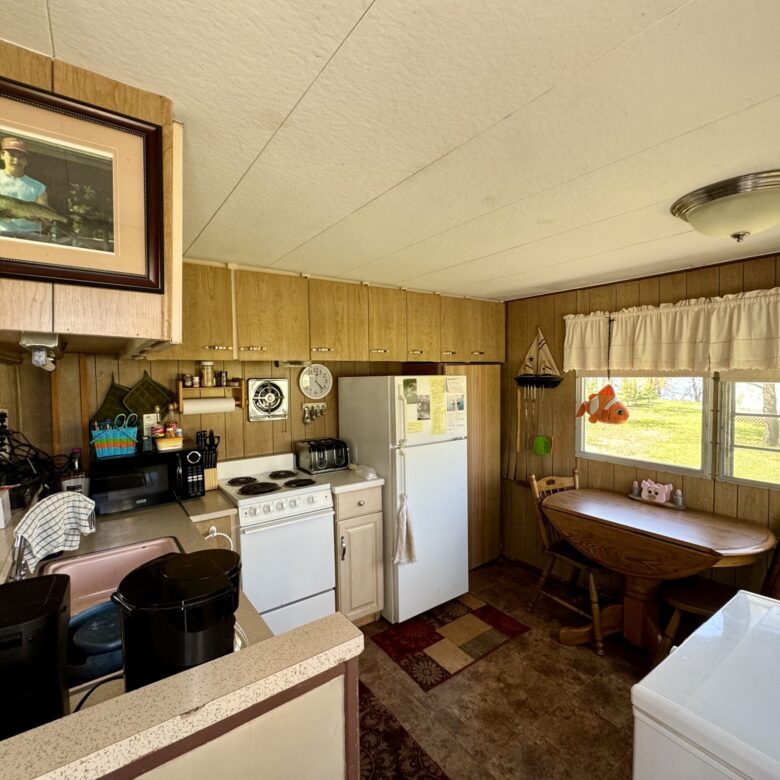 Roykota Bay – 116897 Roykota Dr. Lake City, SD
