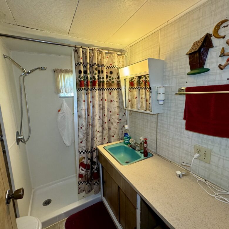 Roykota Bay – 116897 Roykota Dr. Lake City, SD