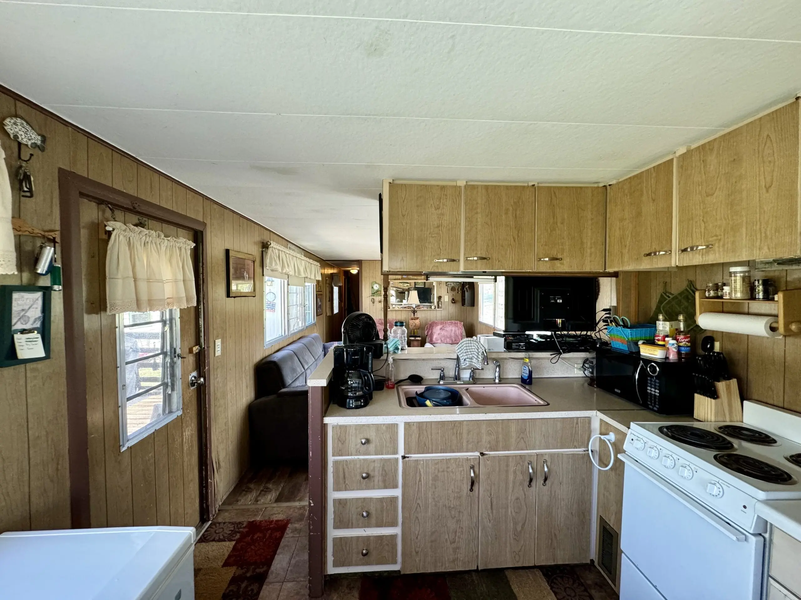 Roykota Bay – 116897 Roykota Dr. Lake City, SD