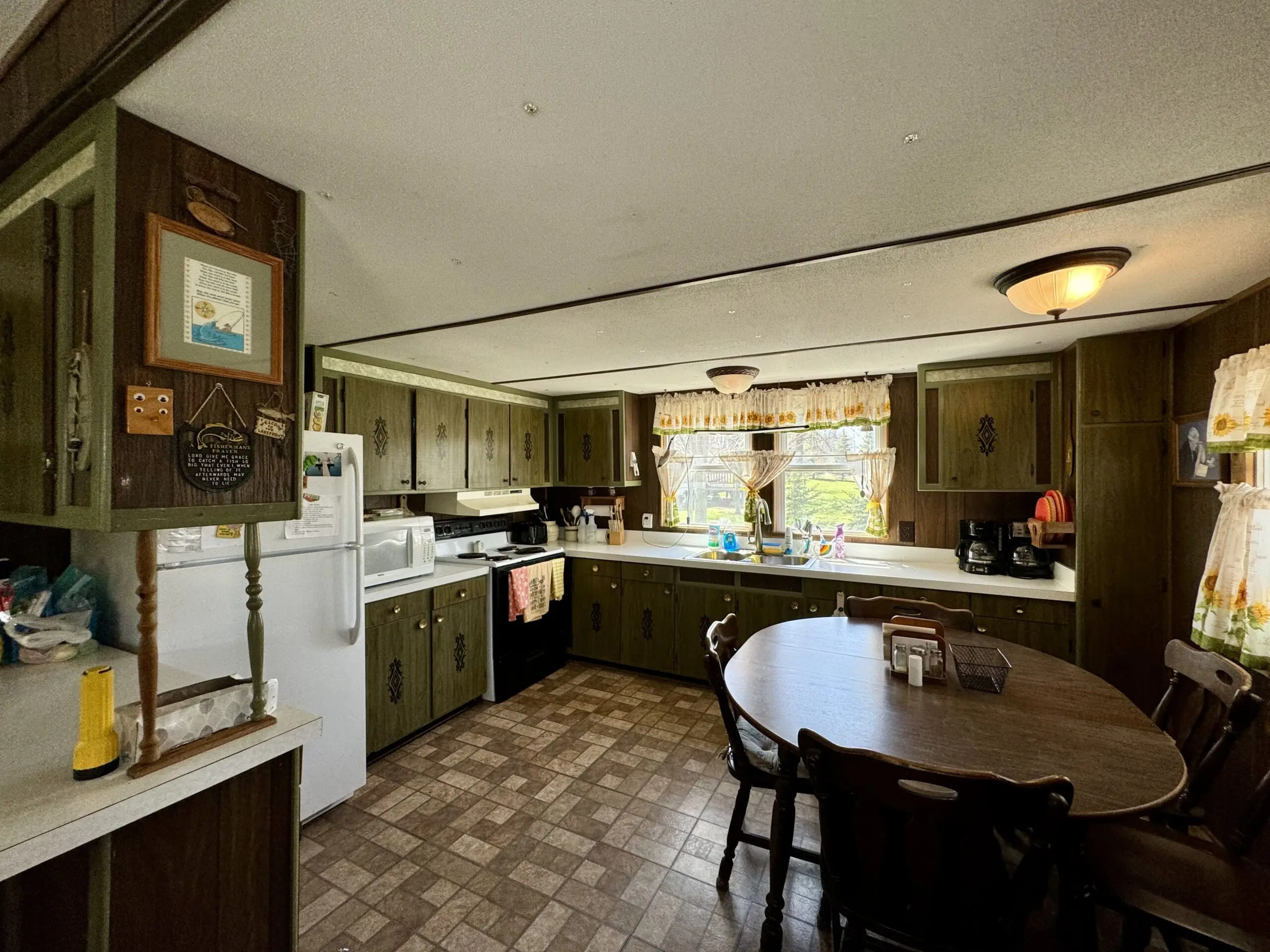 Roykota Bay – 116897 Roykota Dr. Lake City, SD