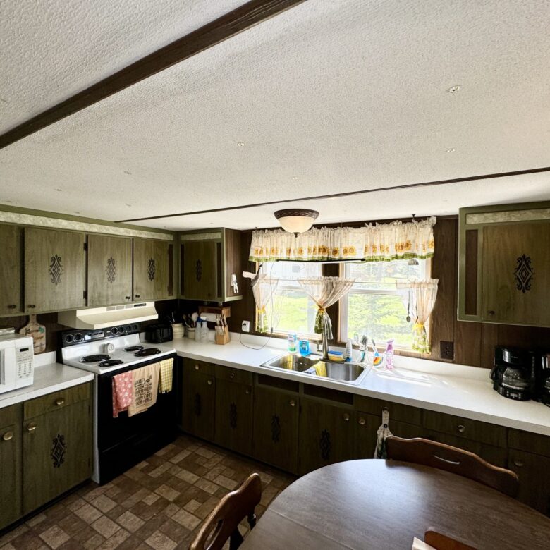 Roykota Bay – 116897 Roykota Dr. Lake City, SD