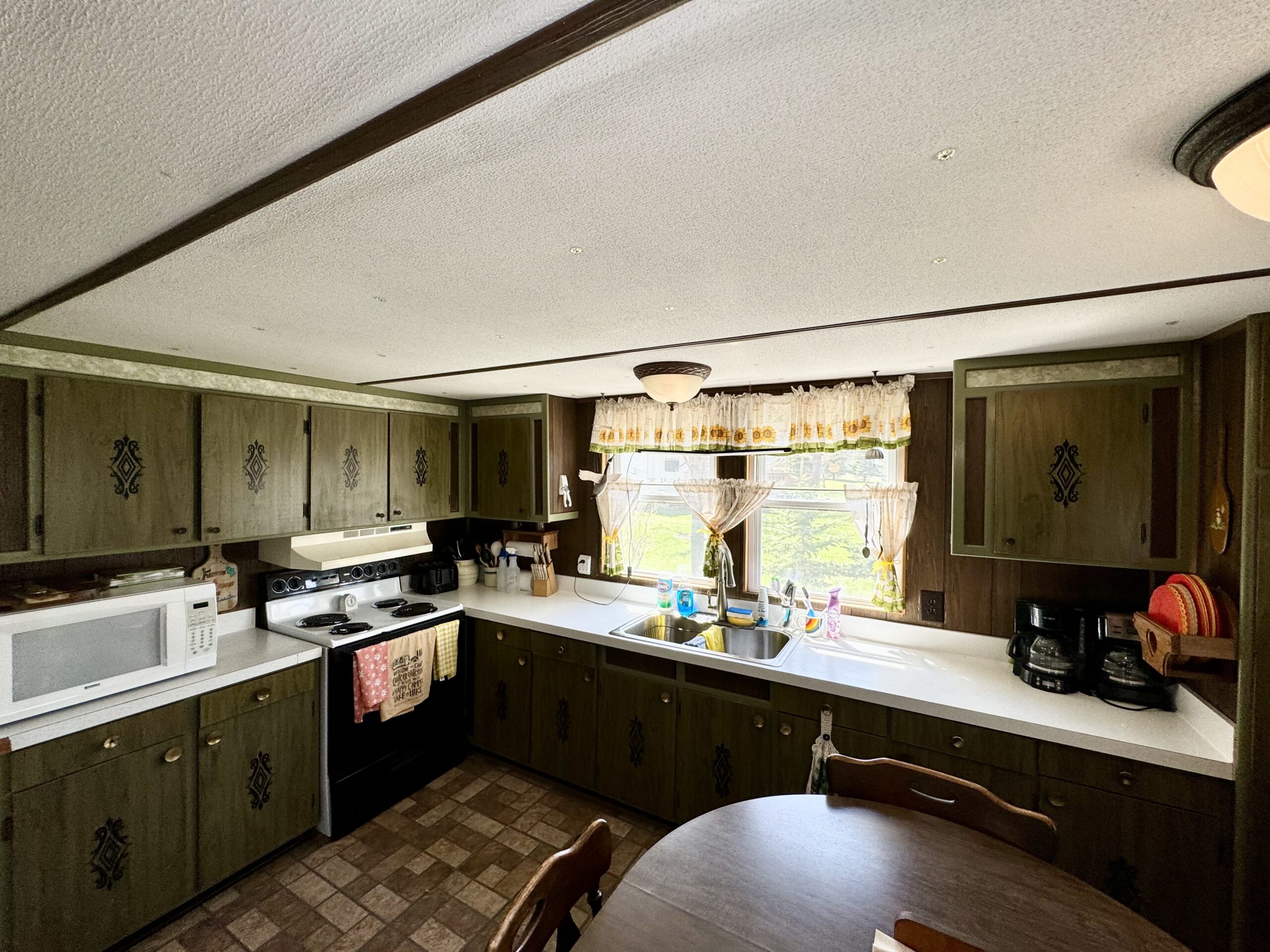 Roykota Bay – 116897 Roykota Dr. Lake City, SD