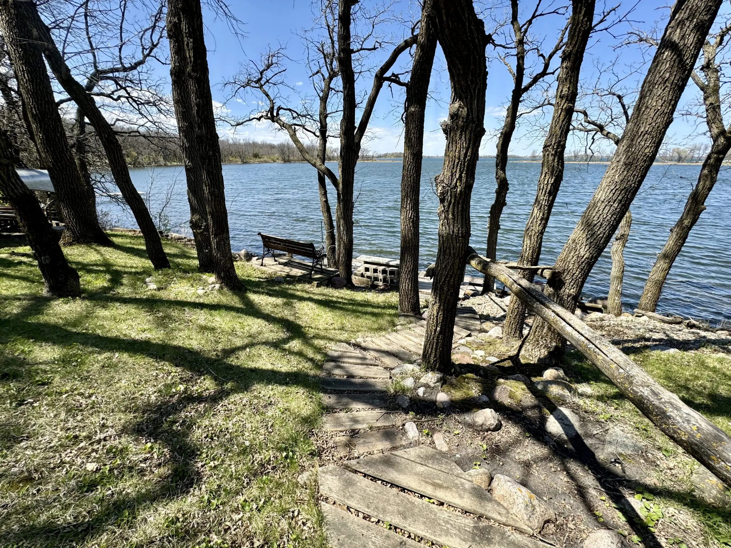 Roykota Bay – 116897 Roykota Dr. Lake City, SD