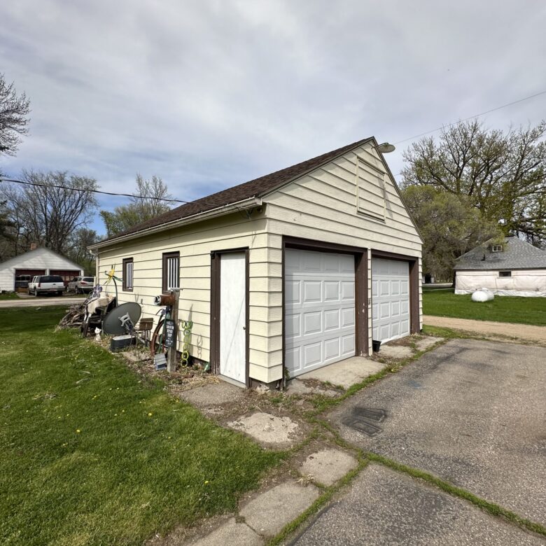 426 3rd St. N – Browns Valley, MN