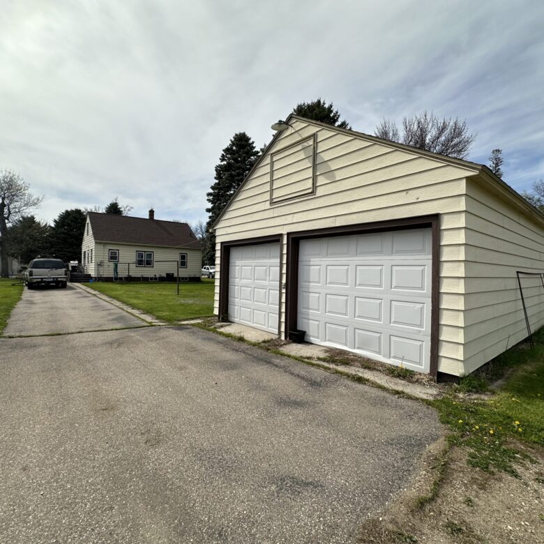 426 3rd St. N – Browns Valley, MN