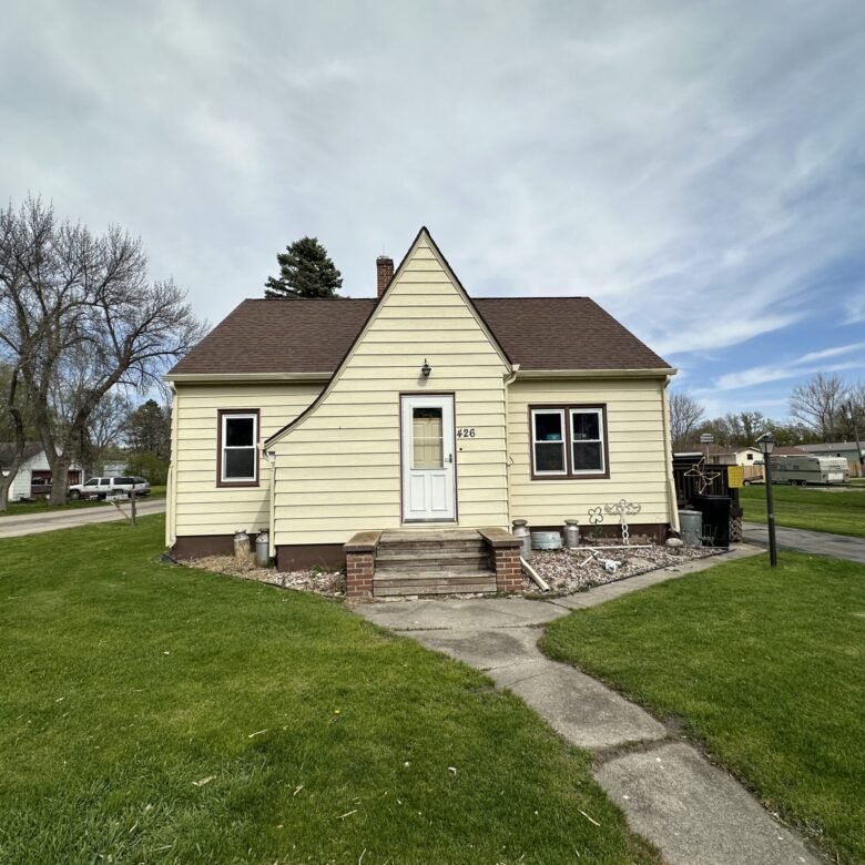 426 3rd St. N – Browns Valley, MN