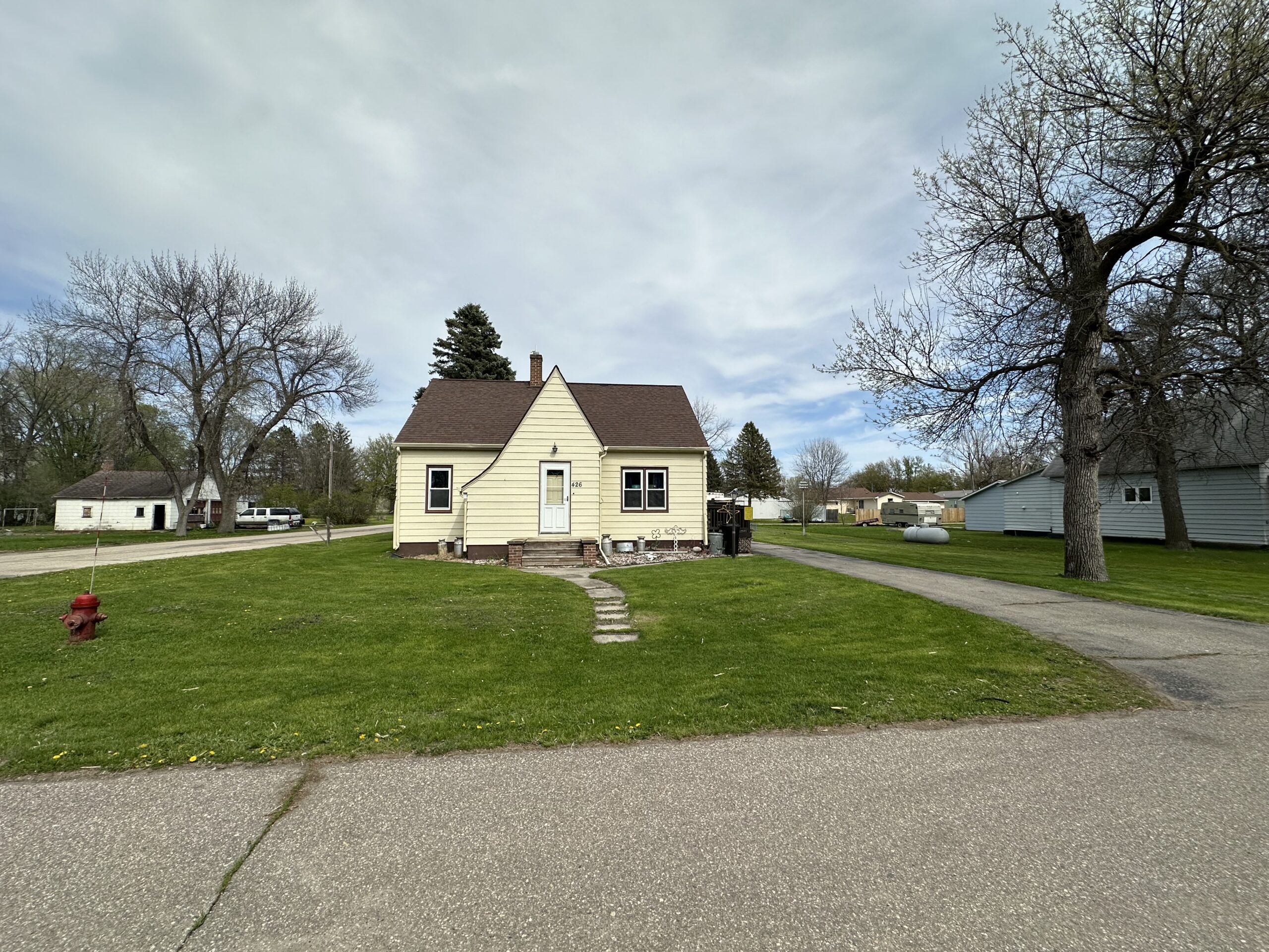426 3rd St. N – Browns Valley, MN