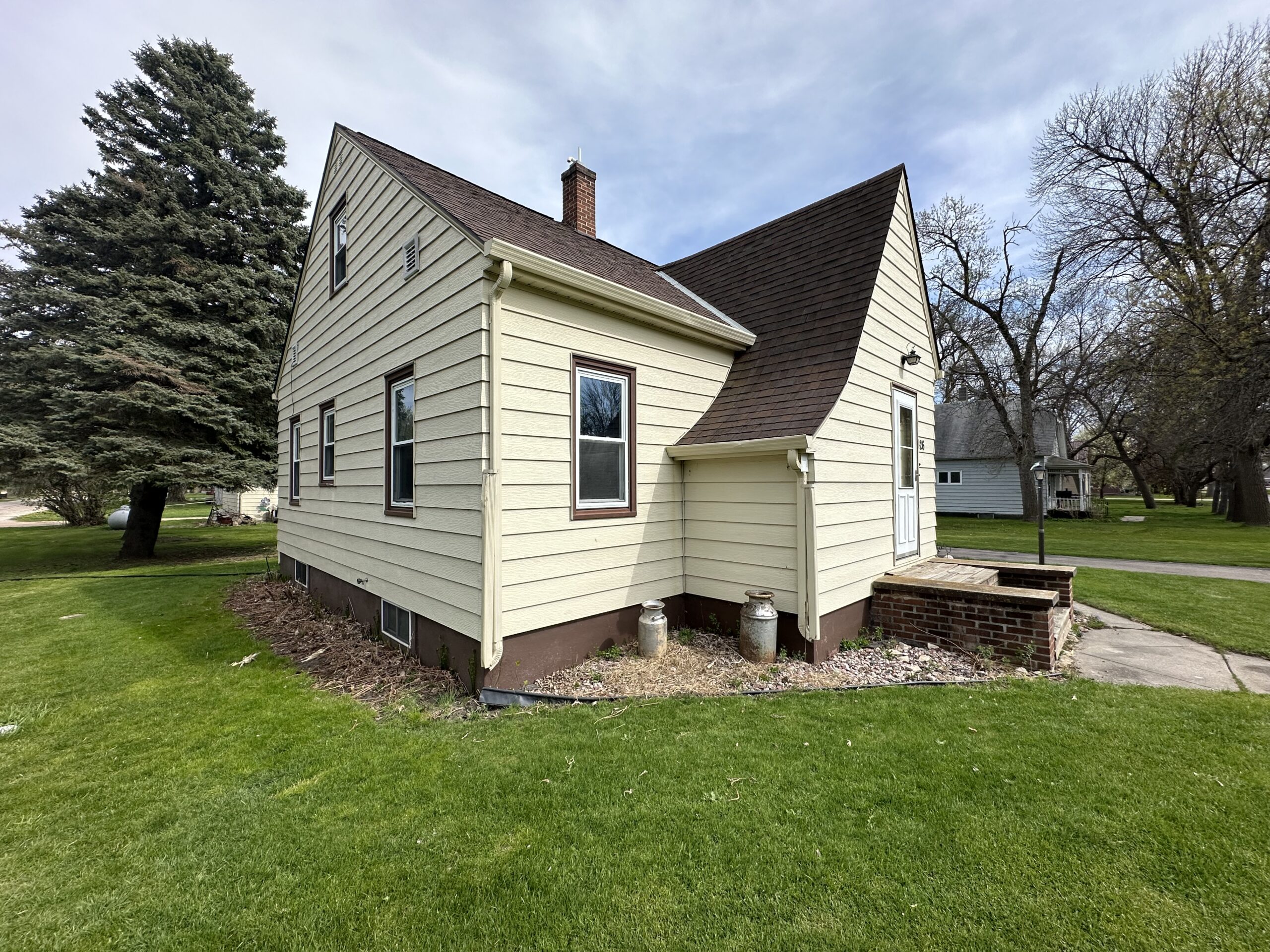 426 3rd St. N – Browns Valley, MN