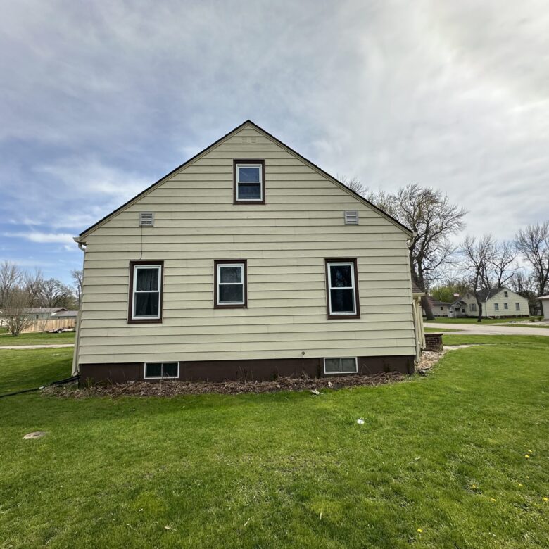 426 3rd St. N – Browns Valley, MN