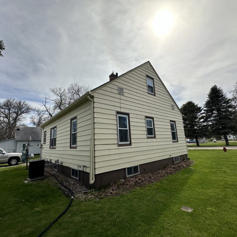 426 3rd St. N – Browns Valley, MN