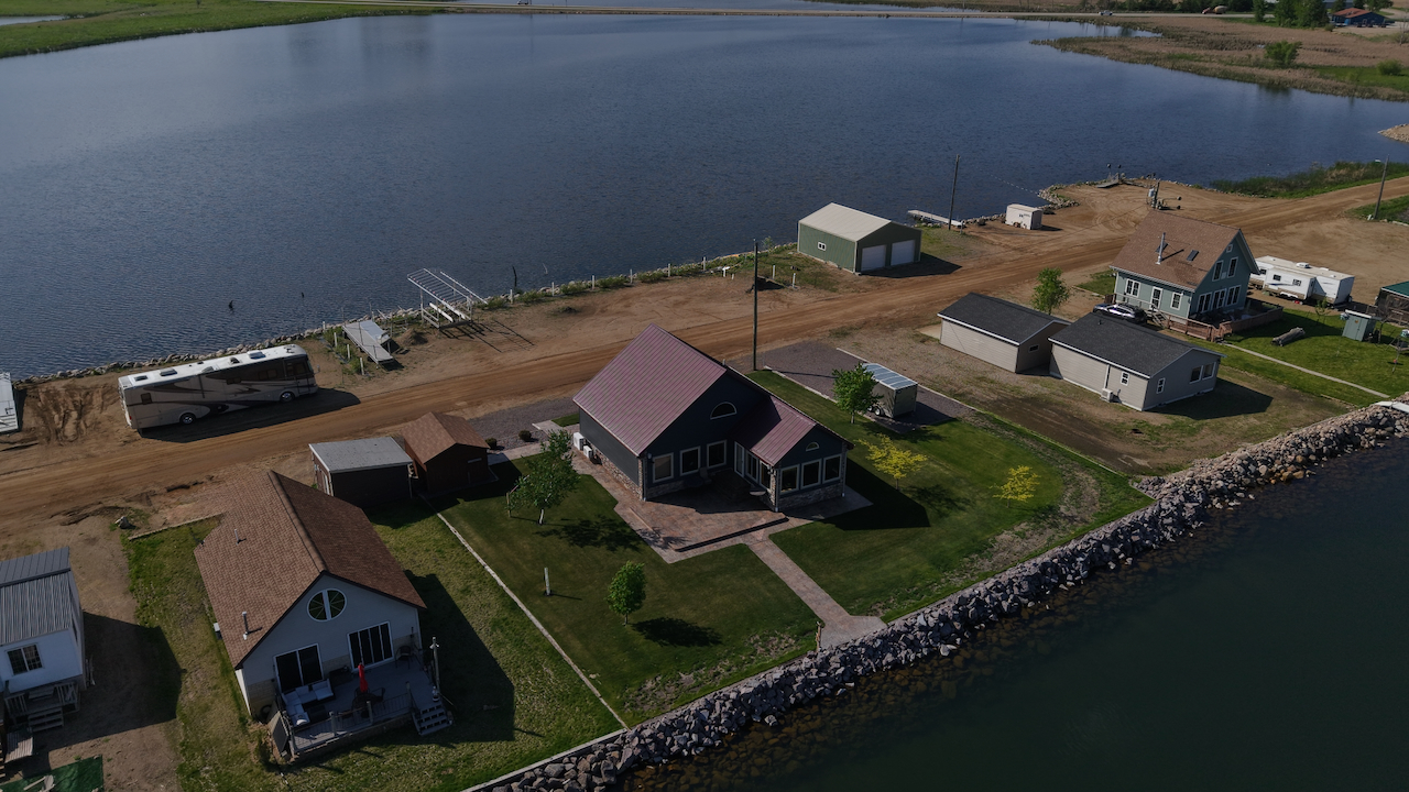 Blue Dog Lake – 1100 E Lakeshore Drive – Waubay, SD