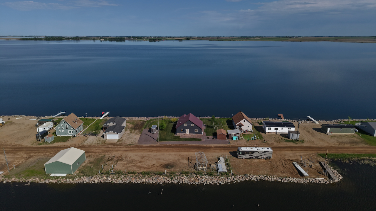 Blue Dog Lake – 1100 E Lakeshore Drive – Waubay, SD