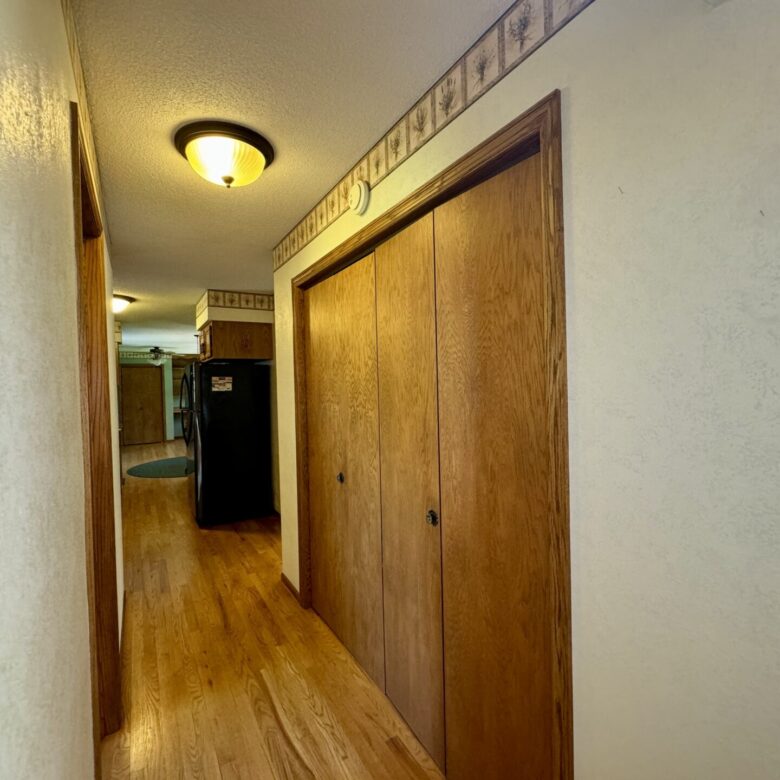 1005 3rd St. – Britton, SD