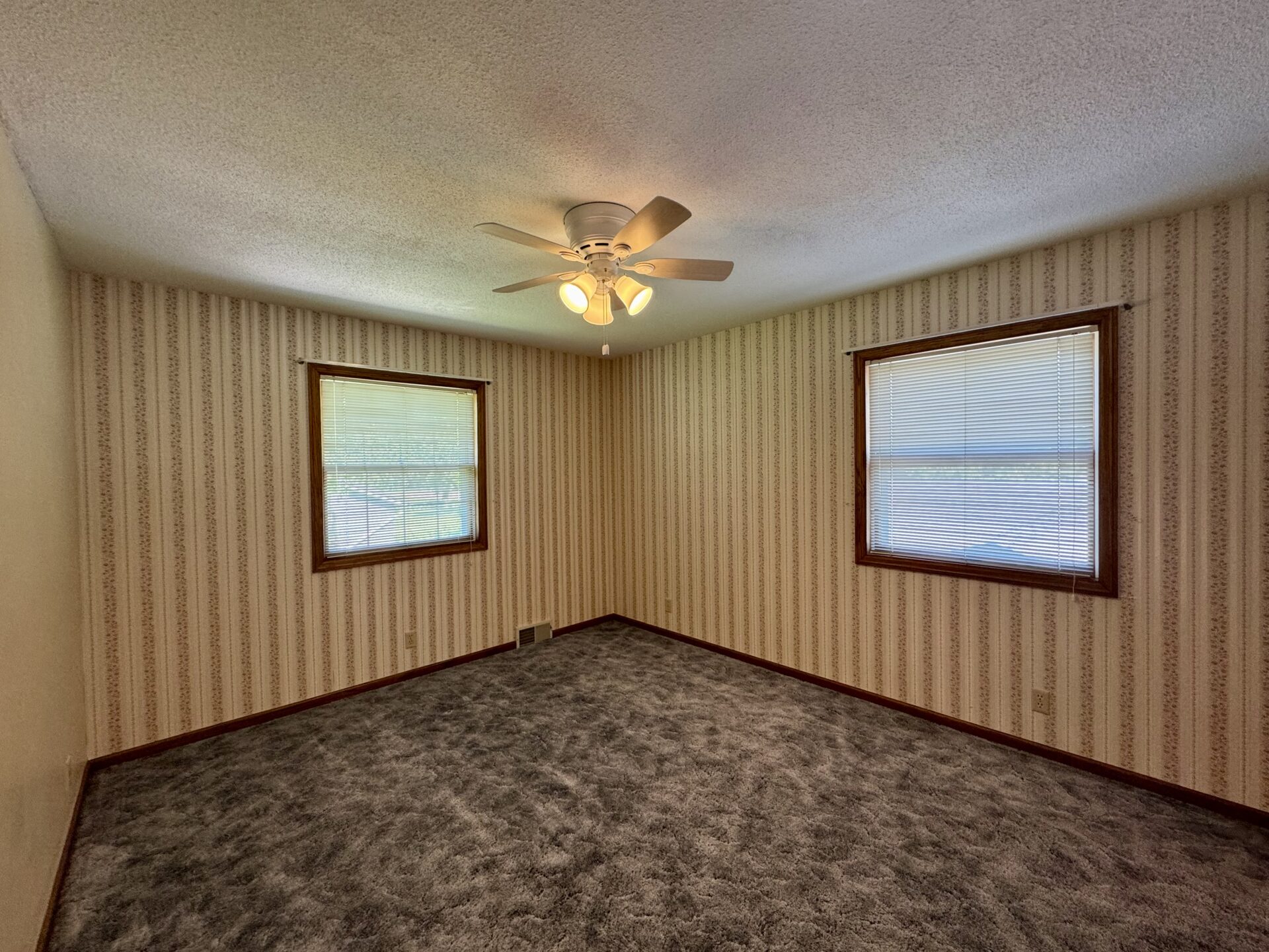 1005 3rd St. – Britton, SD