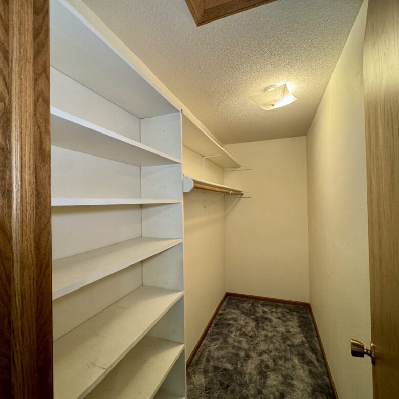 1005 3rd St. – Britton, SD