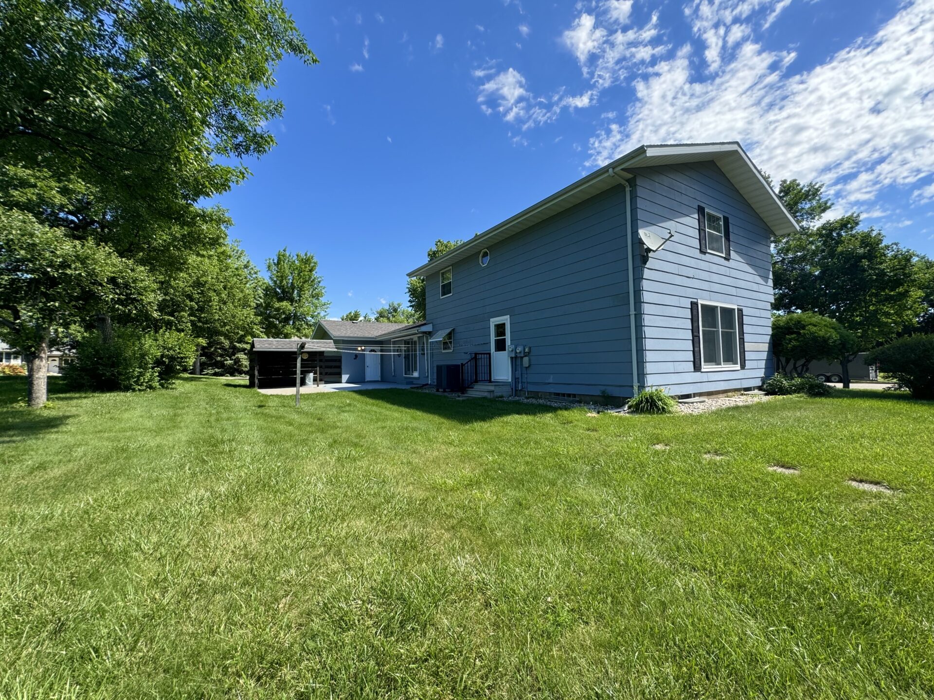 1005 3rd St. – Britton, SD