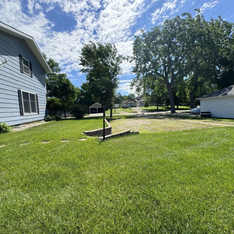 1005 3rd St. – Britton, SD