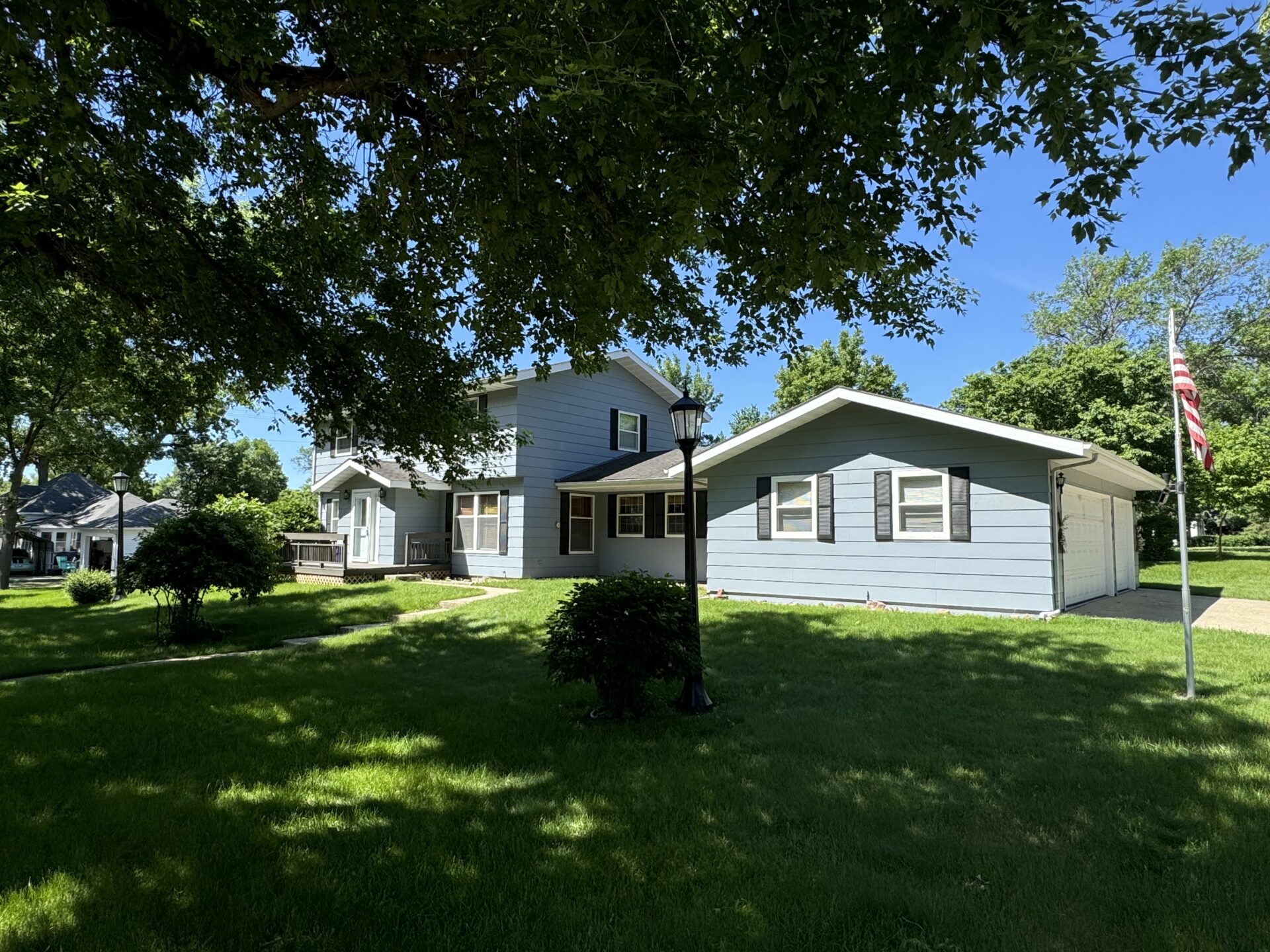 1005 3rd St. – Britton, SD