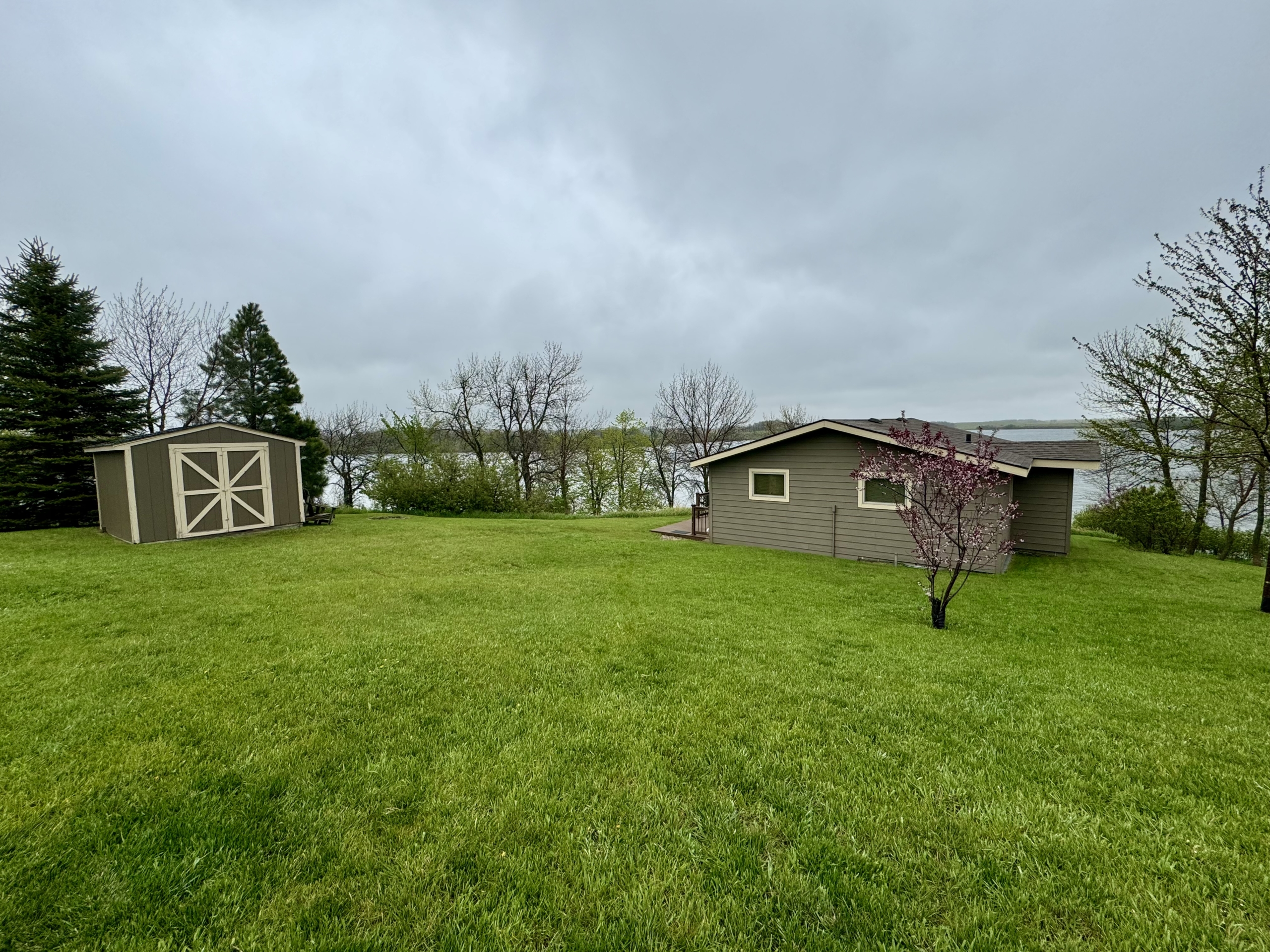 Nine Mile Lake – 11150 9 Mile Rd – Veblen, SD