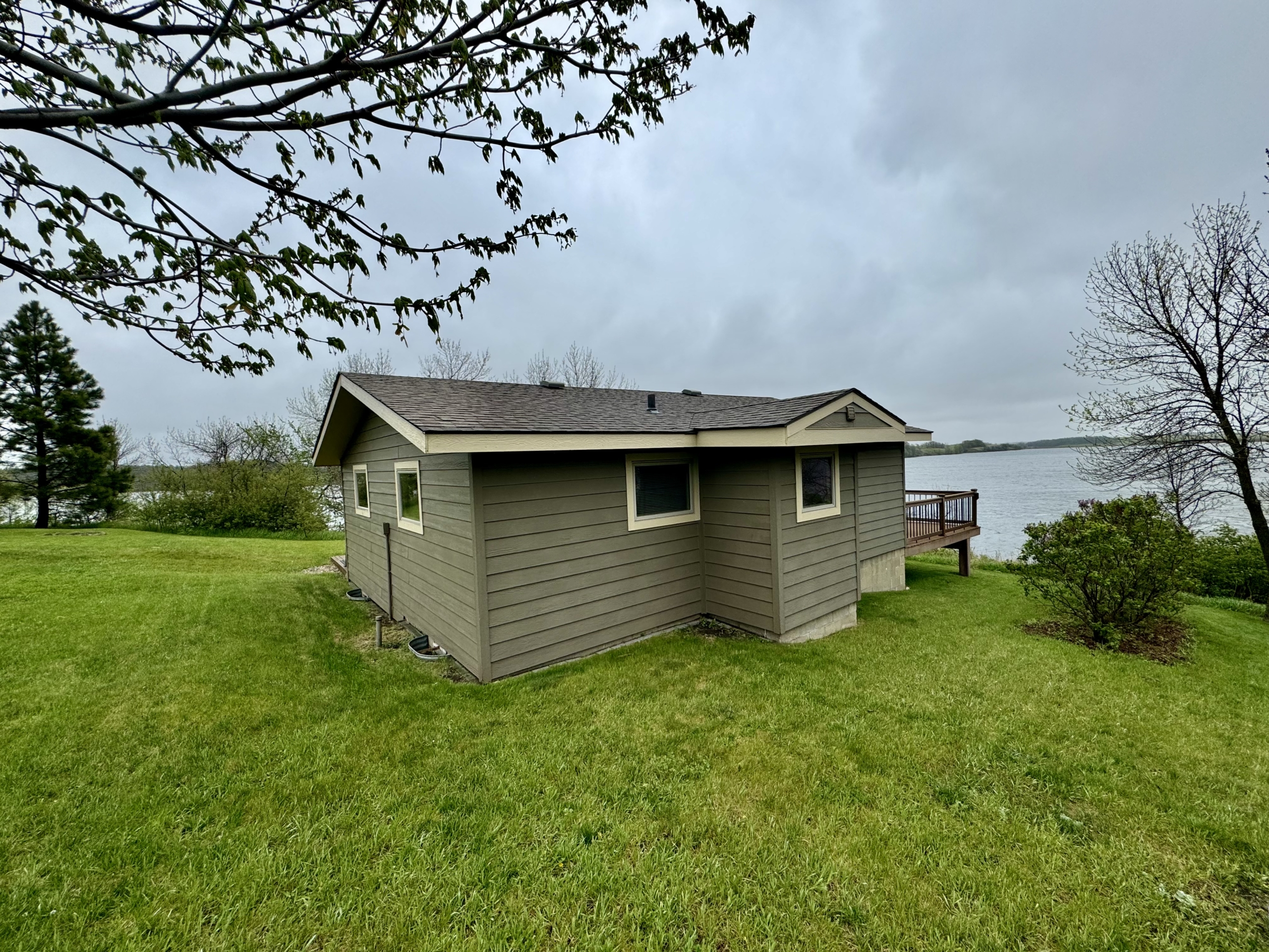 Nine Mile Lake – 11150 9 Mile Rd – Veblen, SD
