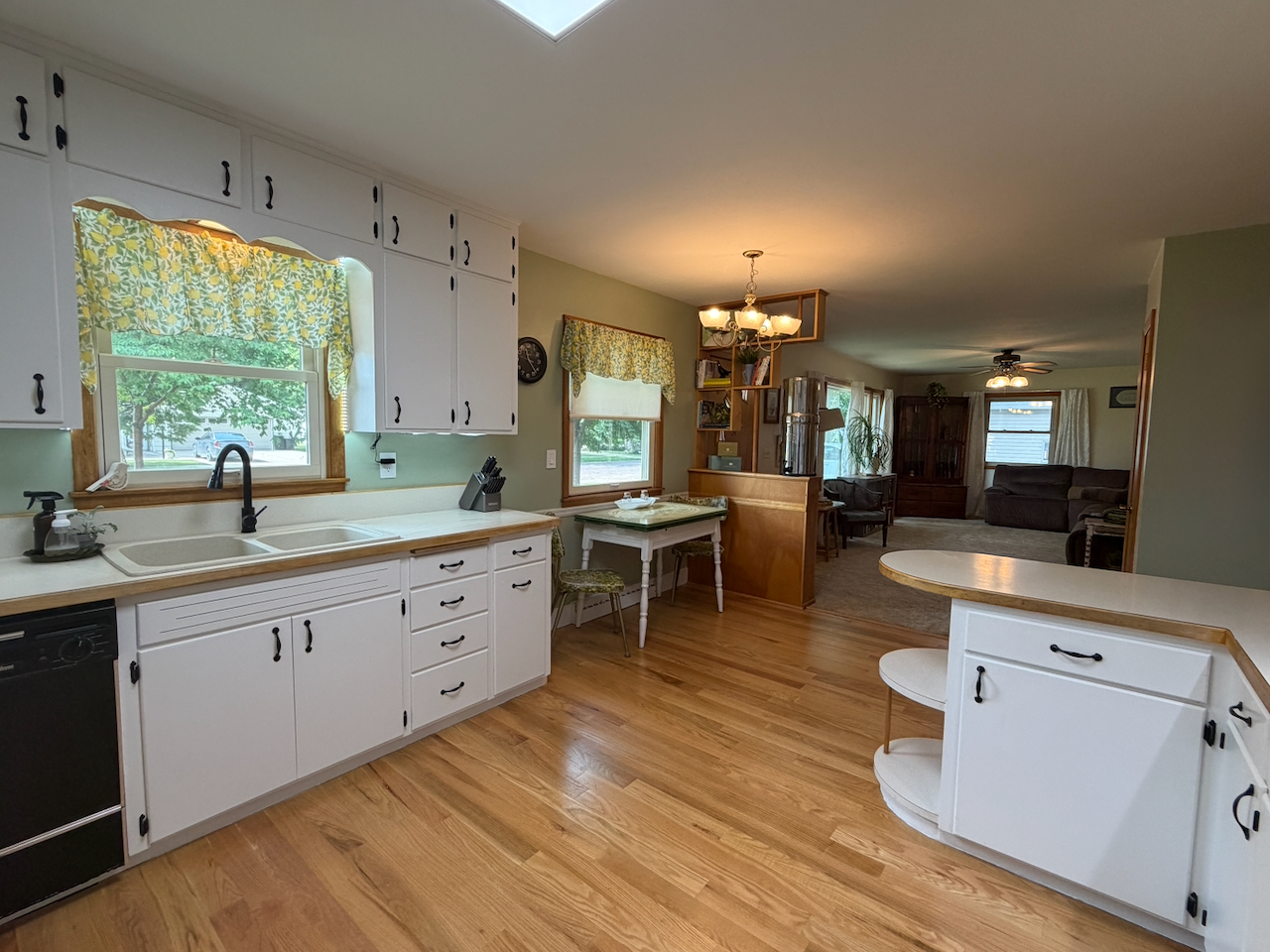 108 Maple Street – Langford, SD