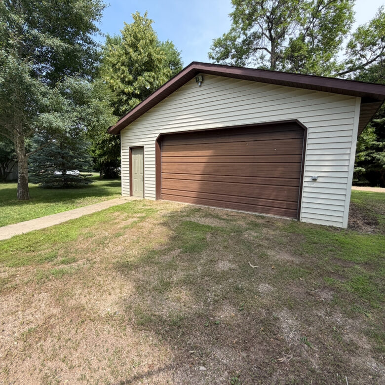 108 Maple Street – Langford, SD