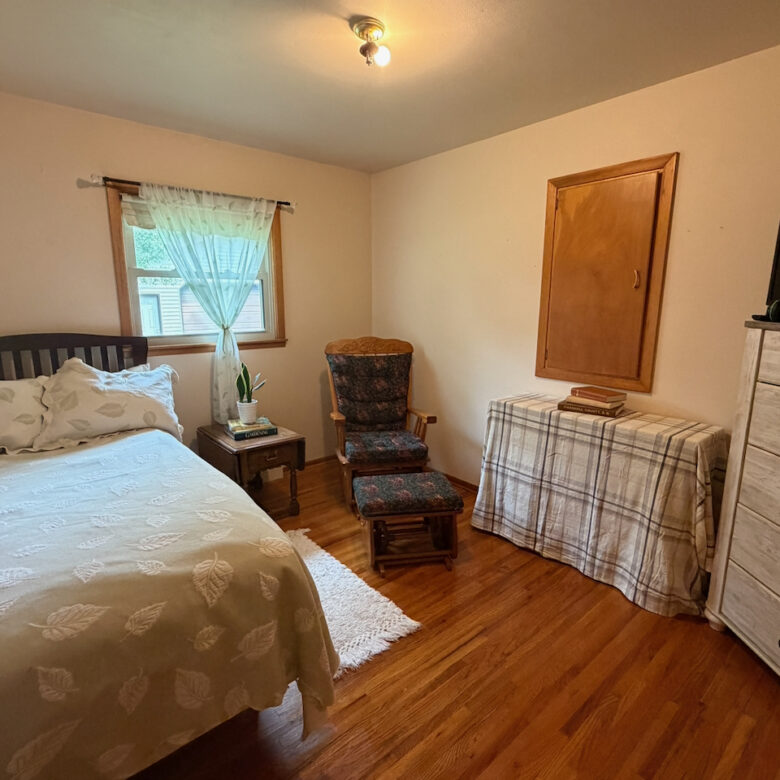 108 Maple Street – Langford, SD