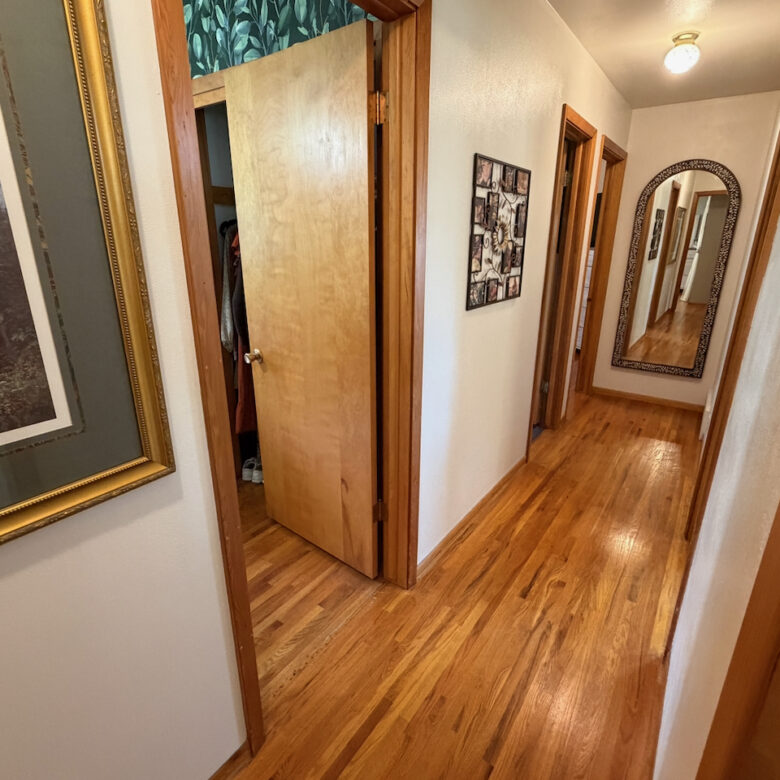 108 Maple Street – Langford, SD