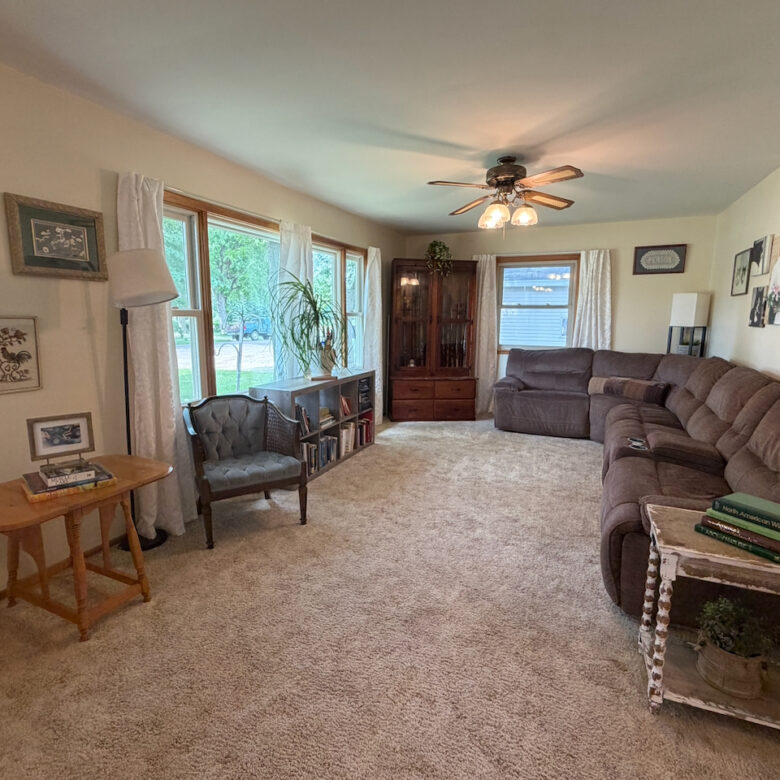 108 Maple Street – Langford, SD