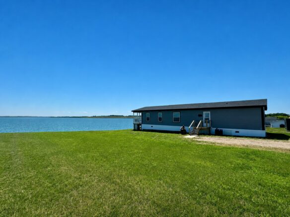 Waubay Lake – 1309 Doxsee Trail Webster, SD