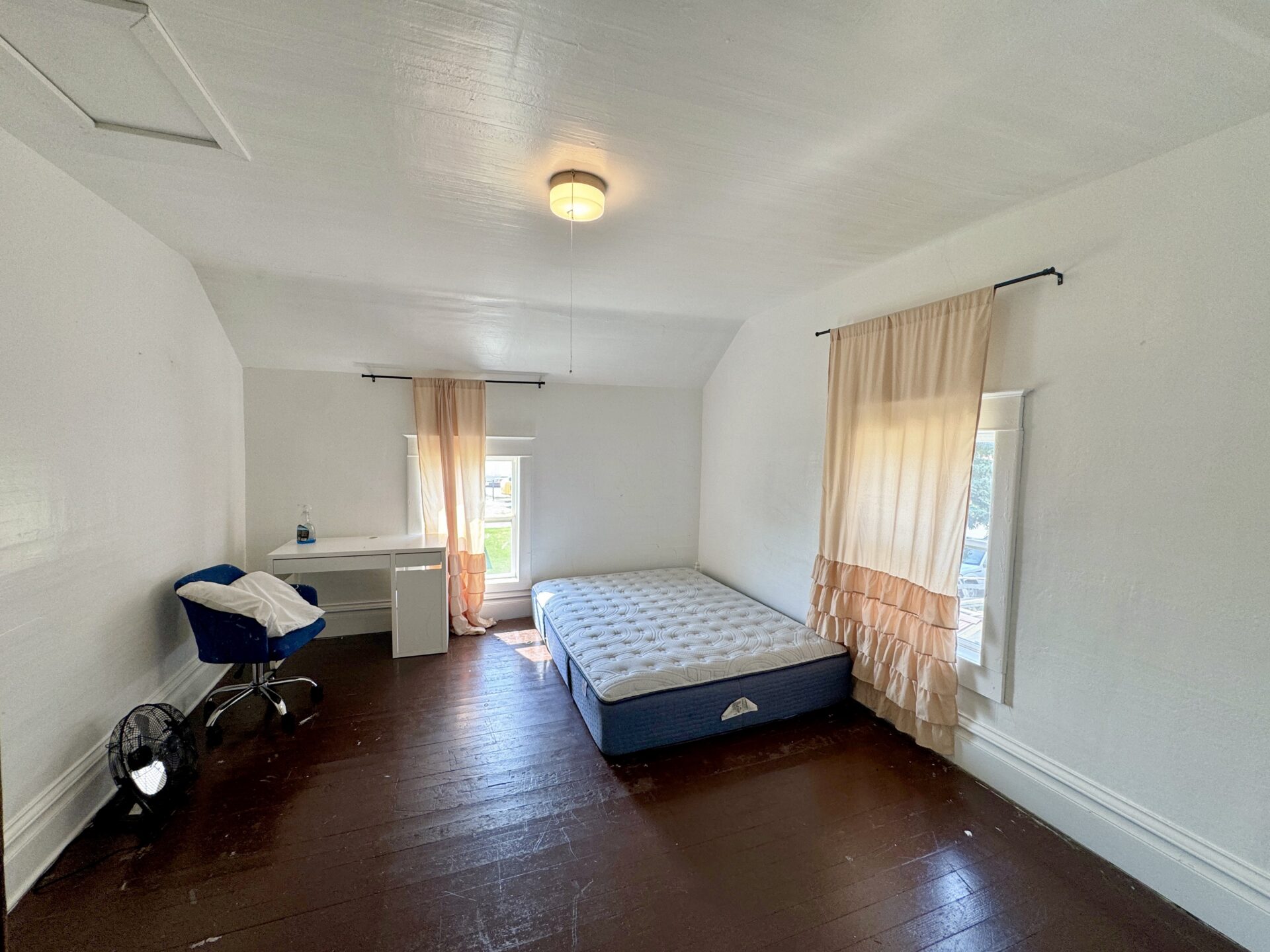 806 7th St – Britton, SD