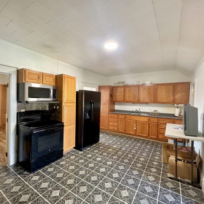 806 7th St – Britton, SD