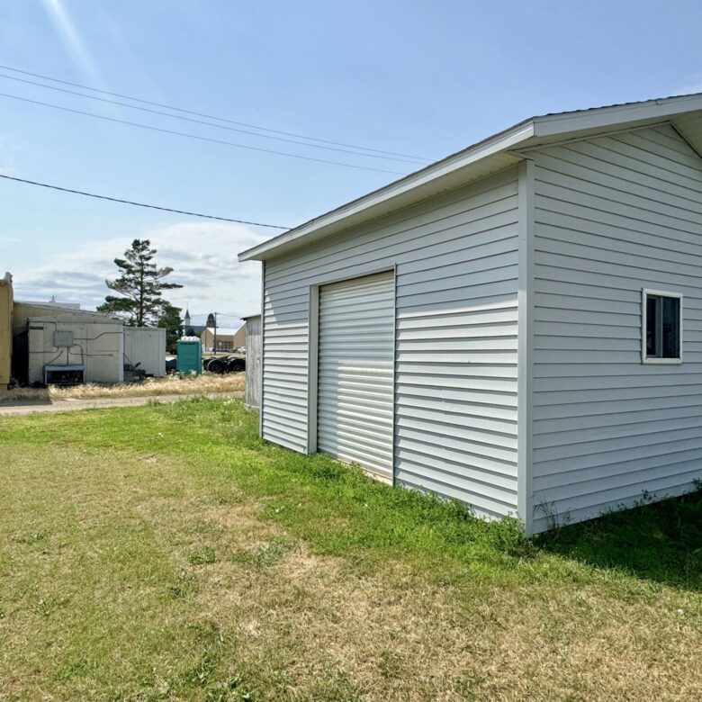 806 7th St – Britton, SD