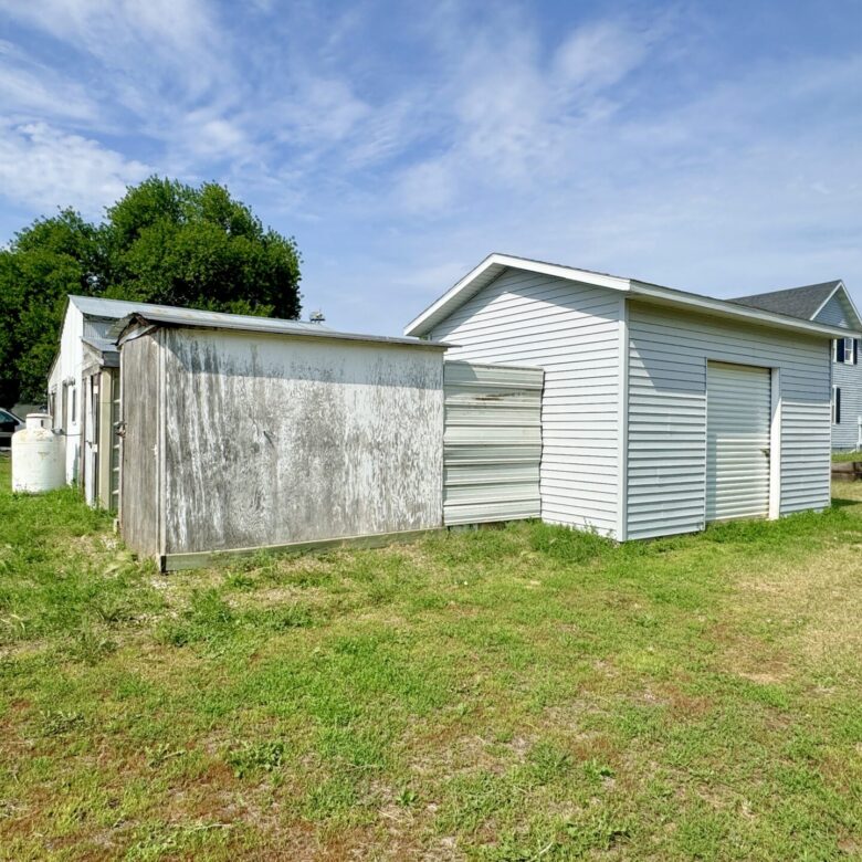 806 7th St – Britton, SD