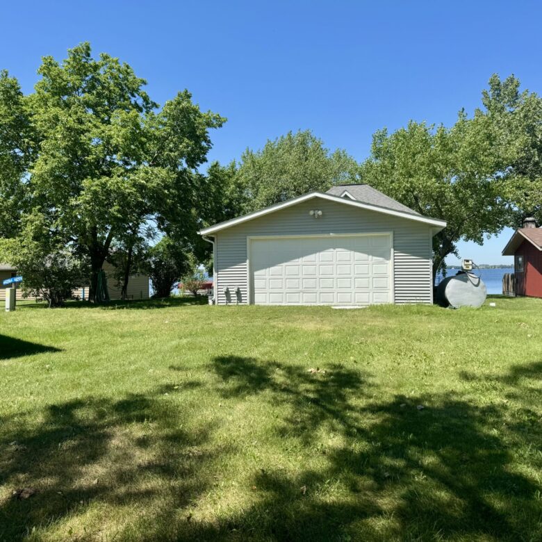 Clear Lake – 442974 South Shore Dr. Lake City, SD